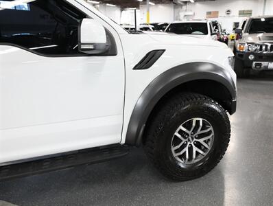 2017 Ford F-150 Raptor 4X4   - Photo 12 - Addison, IL 60101