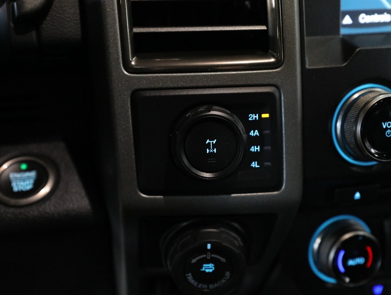2017 Ford F-150 Raptor 4X4 - Photo 47 - Addison, IL 60101