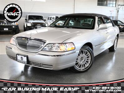 2011 Lincoln Town Car Signature Limited   - Photo 1 - Addison, IL 60101