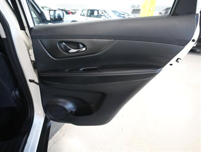 2014 Nissan Rogue S   - Photo 19 - Addison, IL 60101