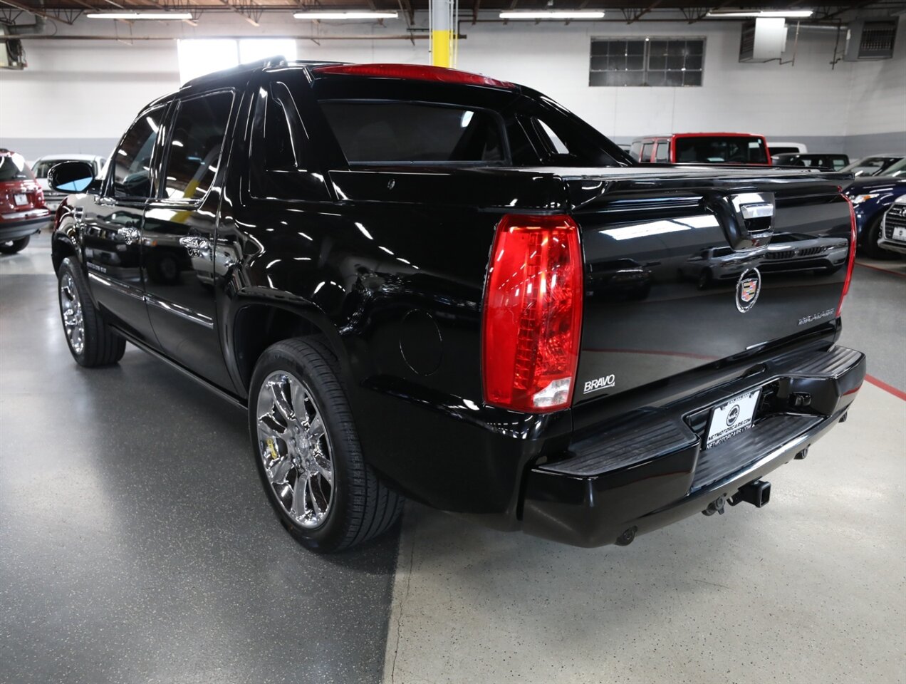 2013 Cadillac Escalade EXT Premium - Photo 13 - Addison, IL 60101