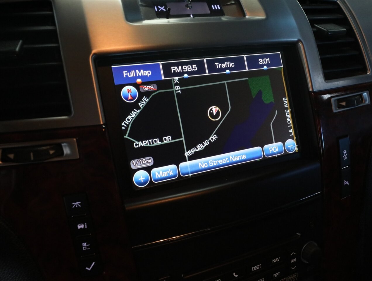 2013 Cadillac Escalade EXT Premium - Photo 37 - Addison, IL 60101
