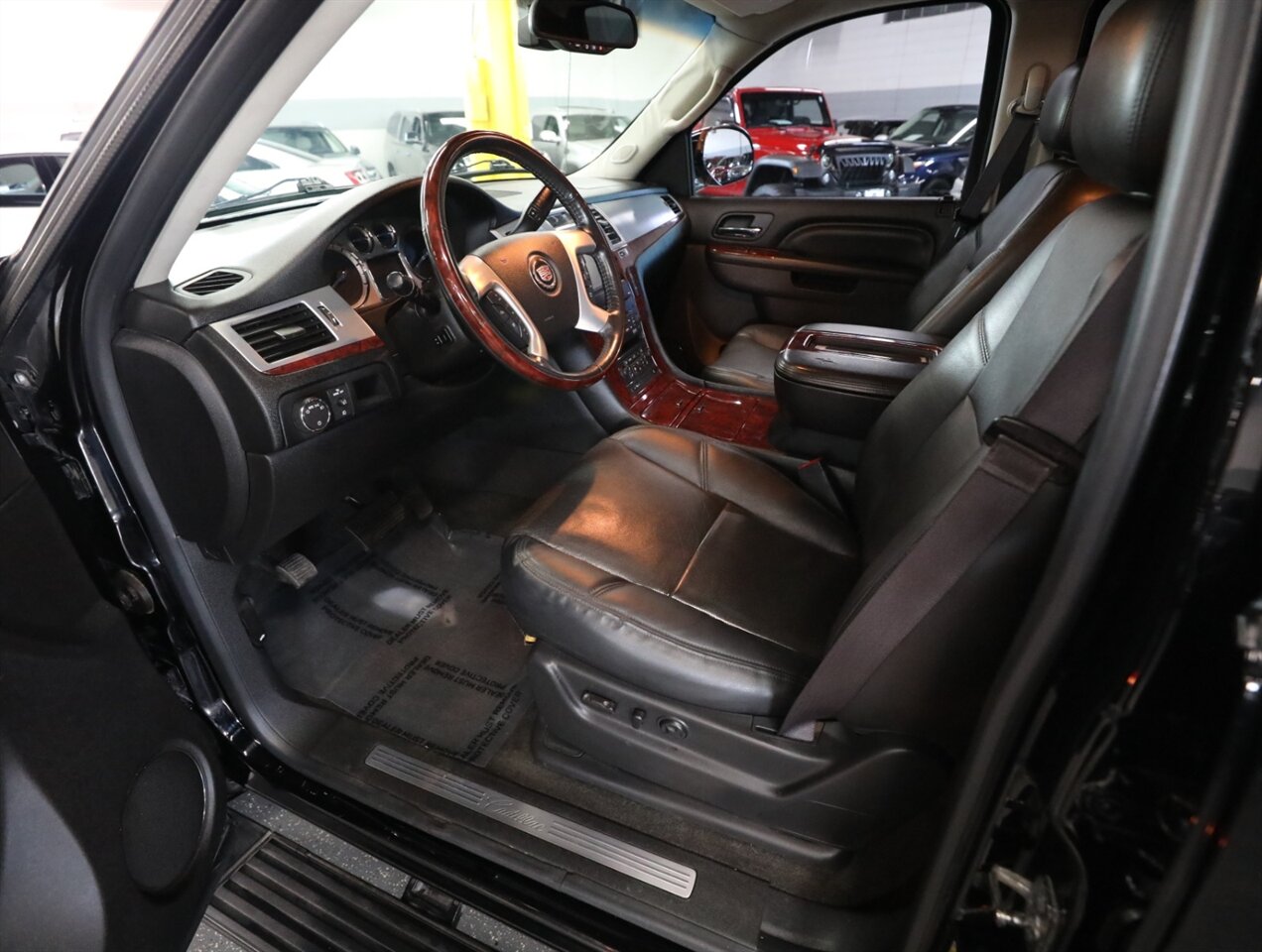 2013 Cadillac Escalade EXT Premium - Photo 29 - Addison, IL 60101