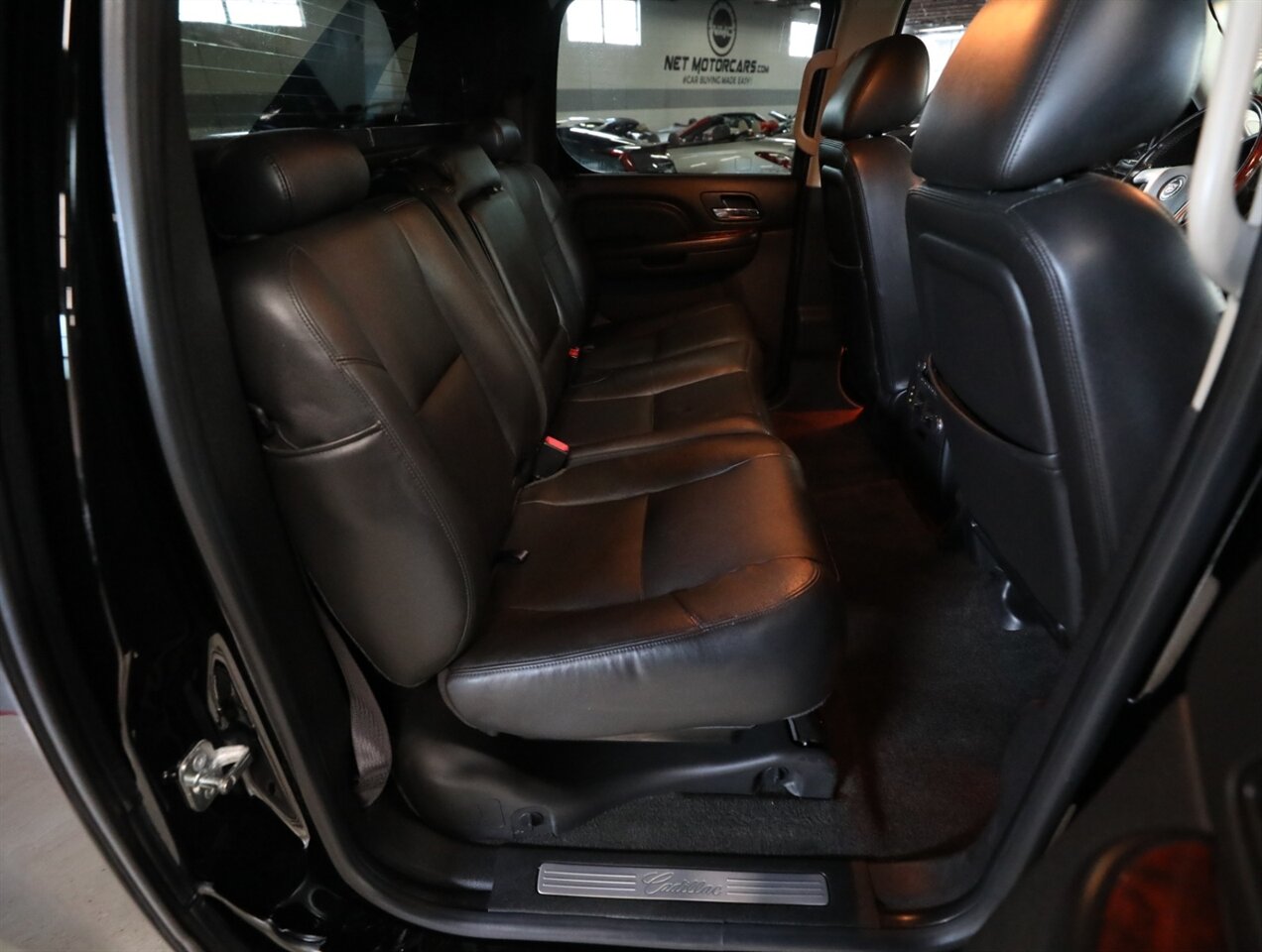 2013 Cadillac Escalade EXT Premium - Photo 22 - Addison, IL 60101