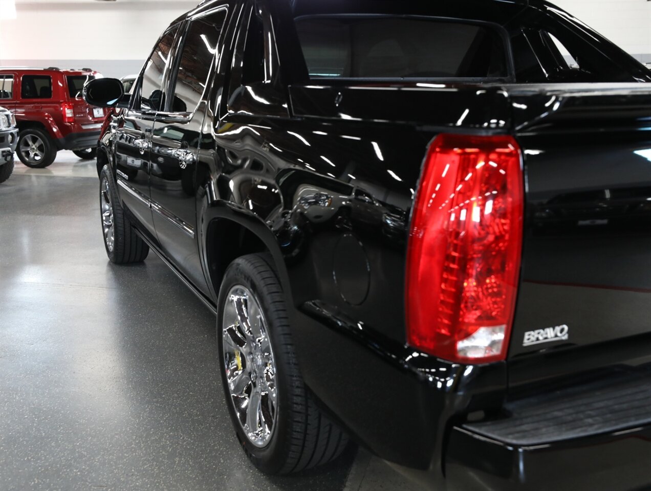 2013 Cadillac Escalade EXT Premium - Photo 14 - Addison, IL 60101