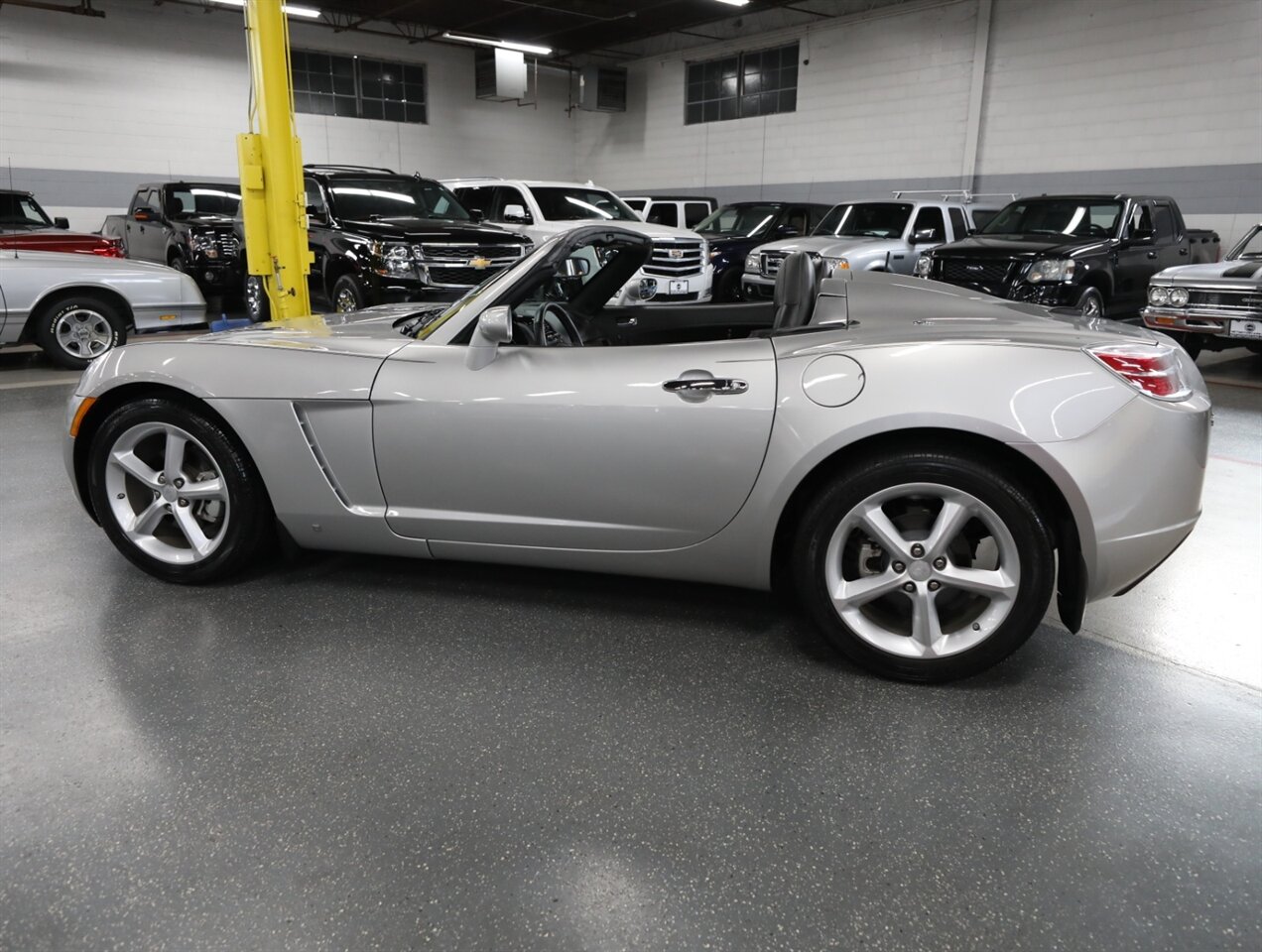 2009 Saturn SKY - Photo 16 - Addison, IL 60101