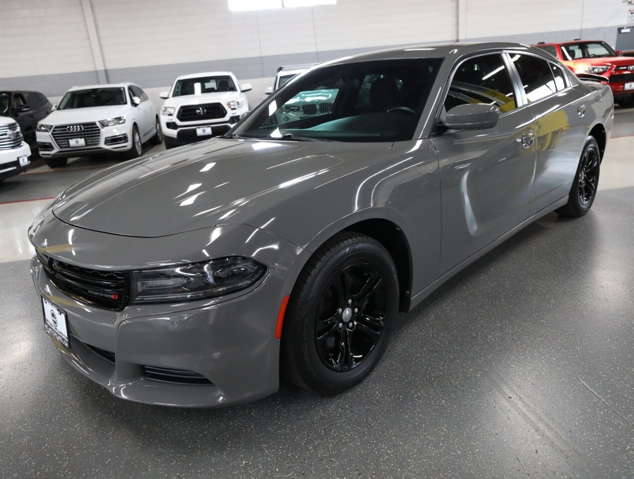 2018 Dodge Charger SXT - Photo 4 - Addison, IL 60101