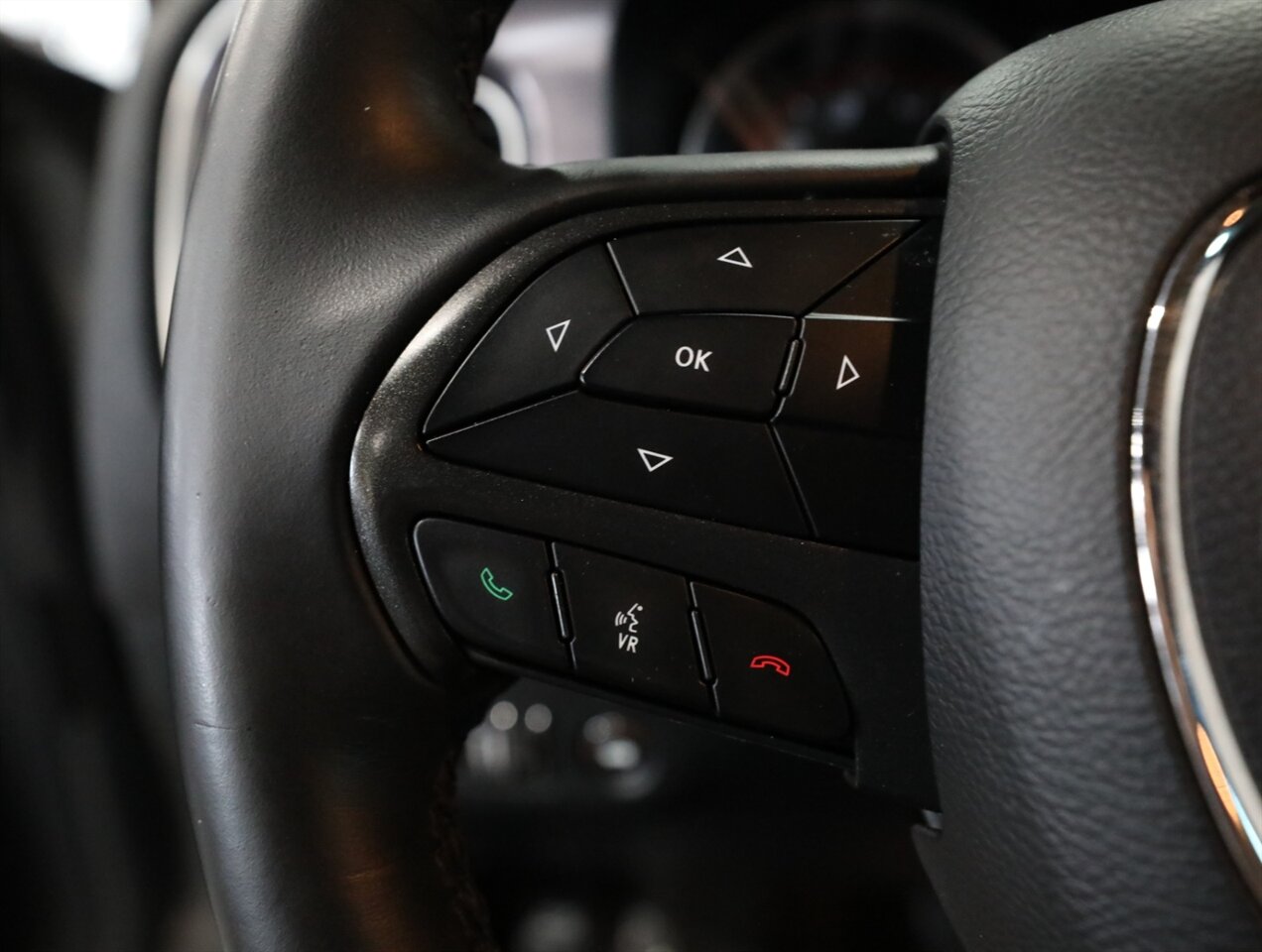 2018 Dodge Charger SXT - Photo 35 - Addison, IL 60101