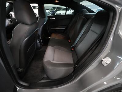 2018 Dodge Charger SXT   - Photo 26 - Addison, IL 60101