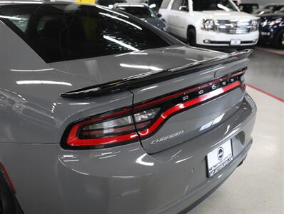 2018 Dodge Charger SXT   - Photo 13 - Addison, IL 60101