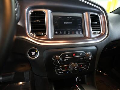 2018 Dodge Charger SXT   - Photo 32 - Addison, IL 60101