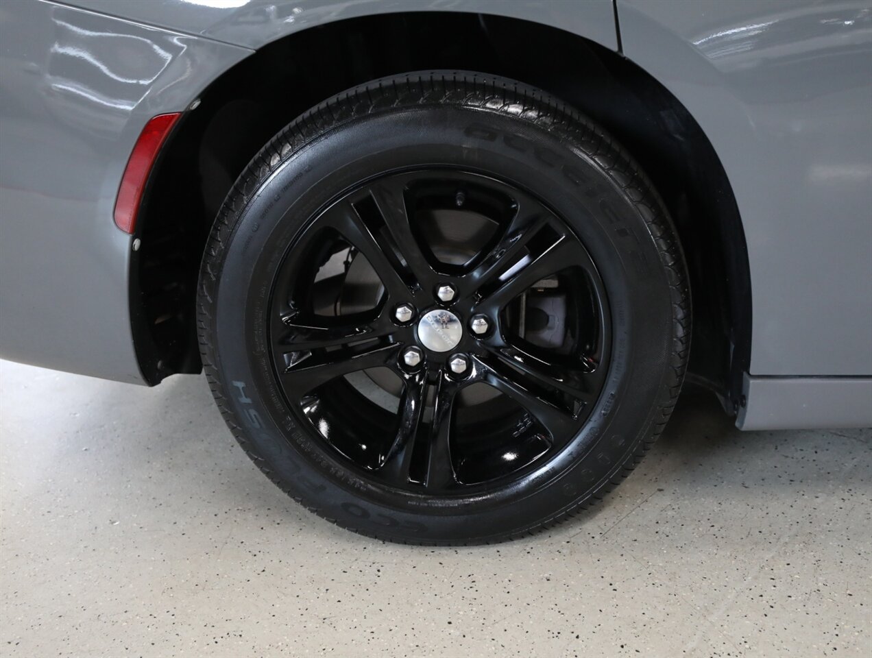 2018 Dodge Charger SXT - Photo 43 - Addison, IL 60101