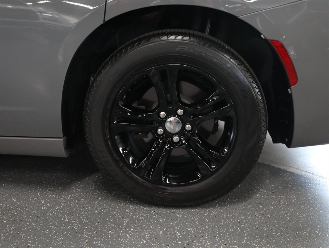 2018 Dodge Charger SXT - Photo 40 - Addison, IL 60101