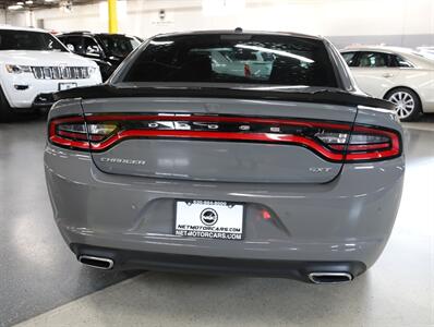 2018 Dodge Charger SXT   - Photo 10 - Addison, IL 60101