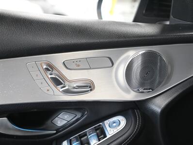 2019 Mercedes-Benz GLC 300 4MATIC   - Photo 30 - Addison, IL 60101