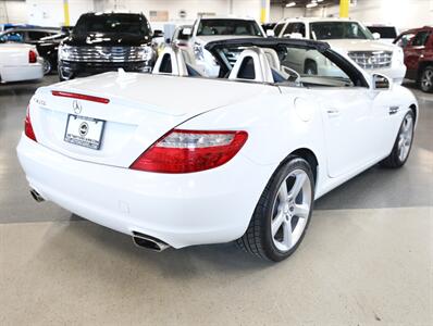 2015 Mercedes-Benz SLK 250   - Photo 9 - Addison, IL 60101