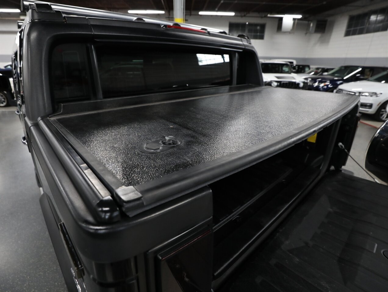 2008 Hummer H2 SUT Luxury photo 14