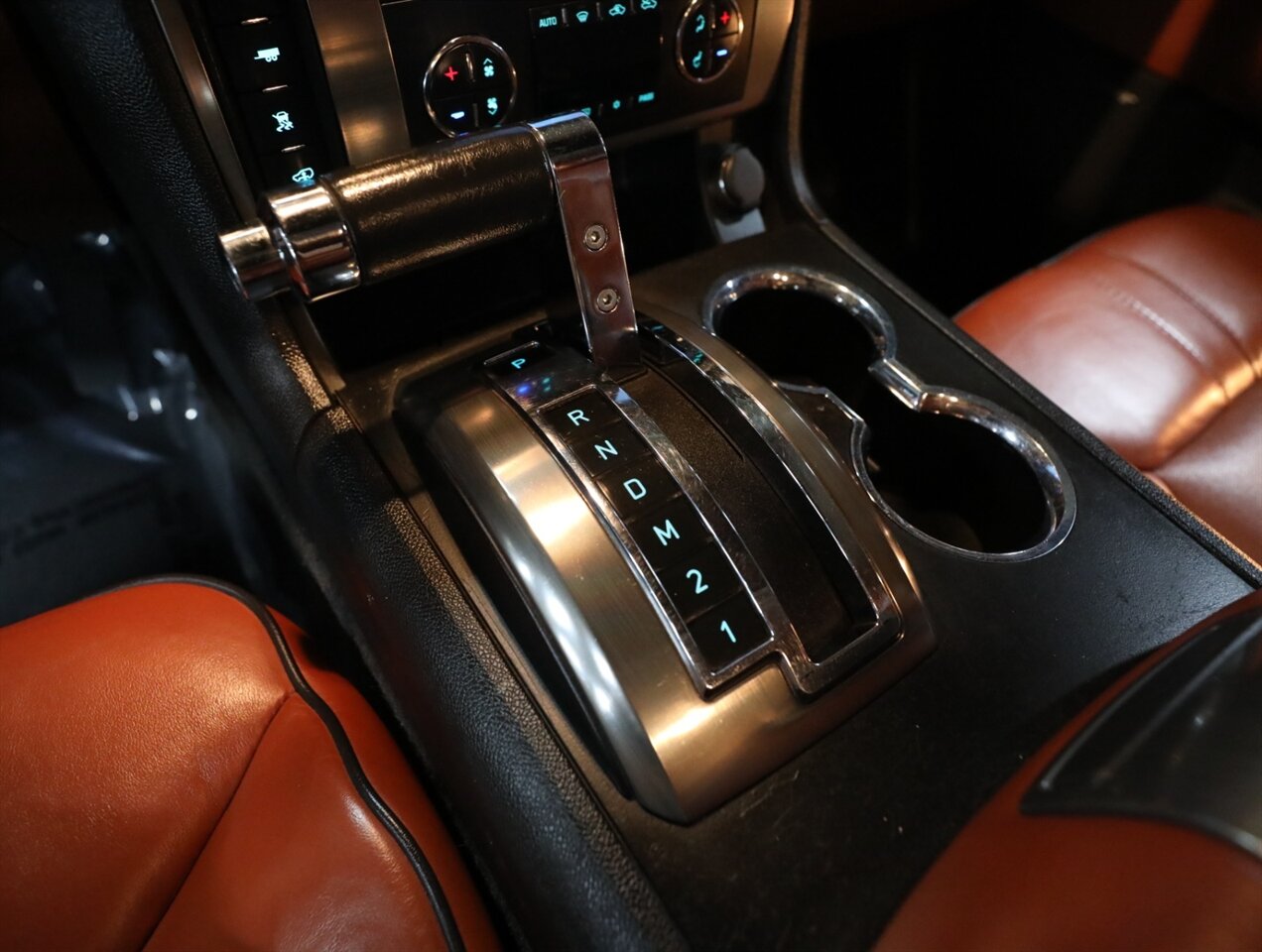 2008 Hummer H2 SUT Luxury photo 37