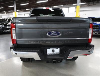 2019 Ford F-350 Super Duty XLT 4X4   - Photo 14 - Addison, IL 60101