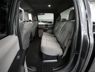 2019 Ford F-350 Super Duty XLT 4X4   - Photo 28 - Addison, IL 60101