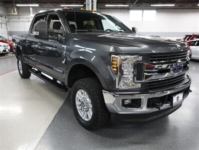 2019 Ford F-350 Super Duty XLT 4X4   - Photo 8 - Addison, IL 60101