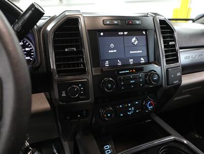 2019 Ford F-350 Super Duty XLT 4X4   - Photo 33 - Addison, IL 60101