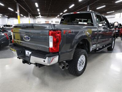 2019 Ford F-350 Super Duty XLT 4X4   - Photo 12 - Addison, IL 60101