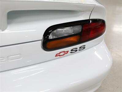 2002 Chevrolet Camaro SS   - Photo 14 - Addison, IL 60101