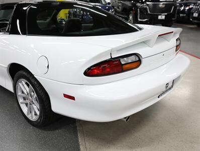 2002 Chevrolet Camaro SS   - Photo 17 - Addison, IL 60101