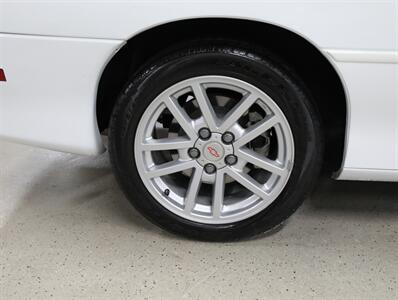 2002 Chevrolet Camaro SS   - Photo 48 - Addison, IL 60101