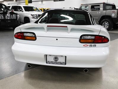 2002 Chevrolet Camaro SS   - Photo 13 - Addison, IL 60101