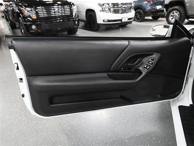 2002 Chevrolet Camaro SS   - Photo 30 - Addison, IL 60101