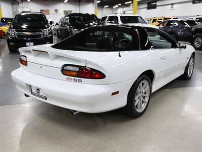 2002 Chevrolet Camaro SS   - Photo 12 - Addison, IL 60101