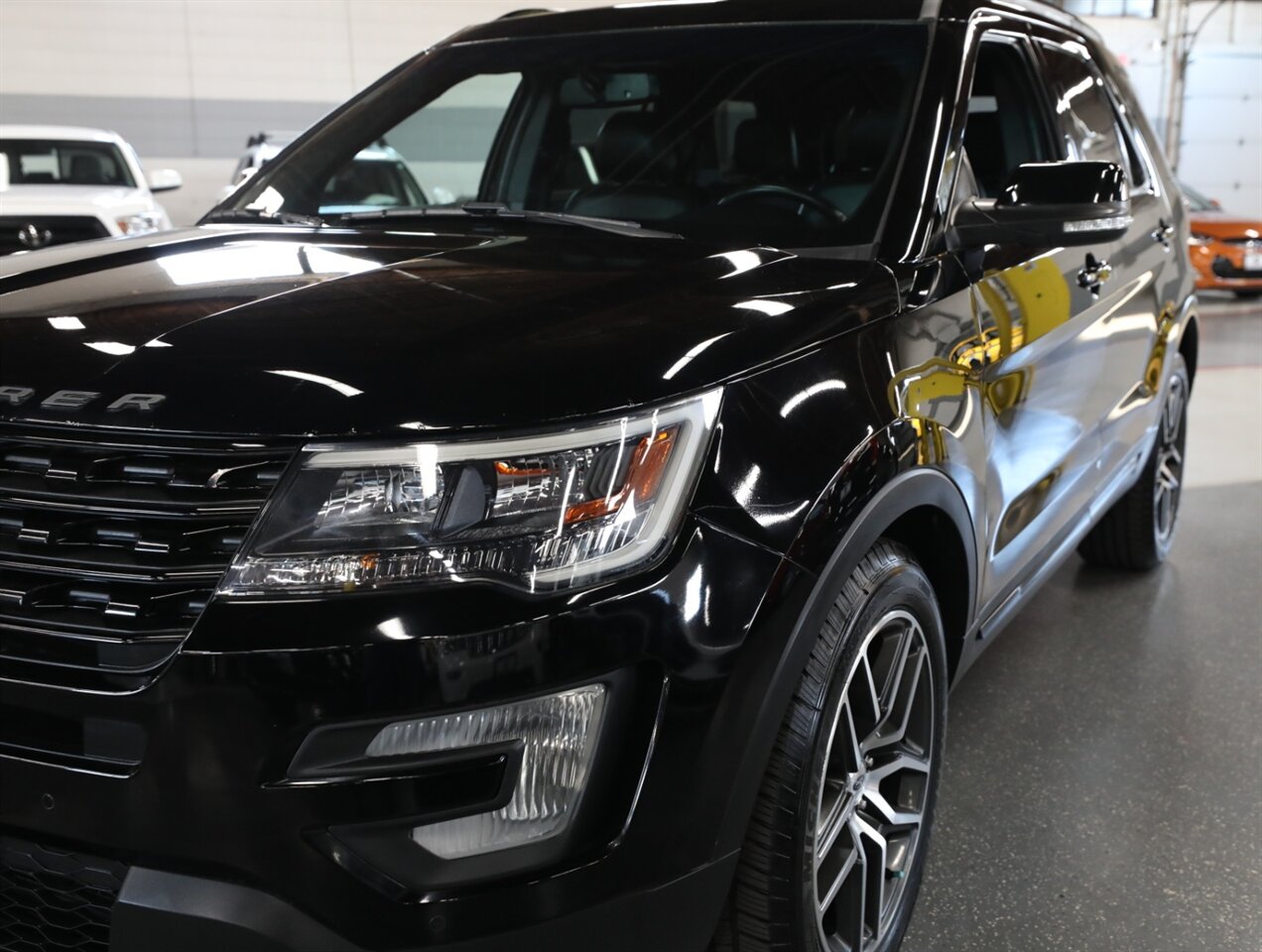 2016 Ford Explorer Sport AWD - Photo 5 - Addison, IL 60101