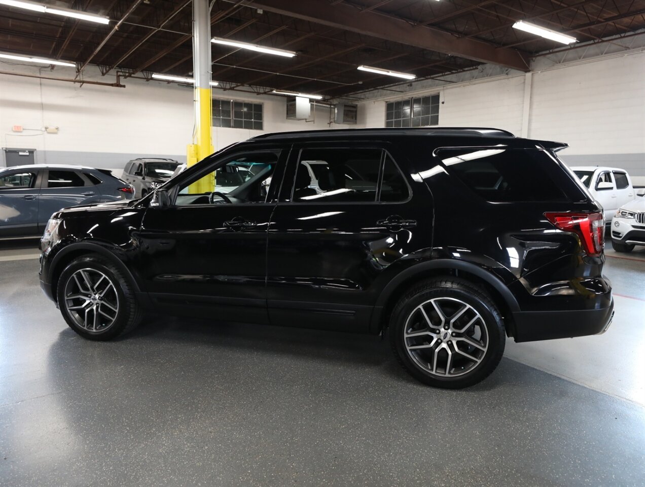 2016 Ford Explorer Sport AWD - Photo 16 - Addison, IL 60101