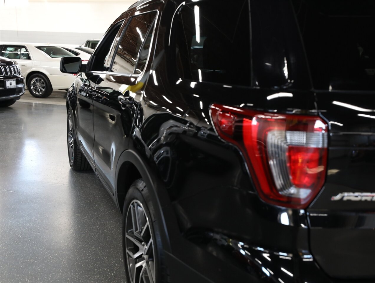 2016 Ford Explorer Sport AWD - Photo 15 - Addison, IL 60101
