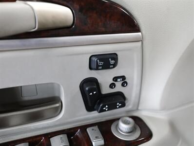 2011 Lincoln Town Car Signature Limited   - Photo 27 - Addison, IL 60101