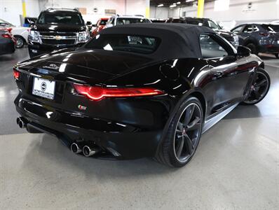 2015 Jaguar F-TYPE V8 S   - Photo 48 - Addison, IL 60101