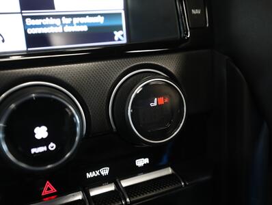 2015 Jaguar F-TYPE V8 S   - Photo 38 - Addison, IL 60101