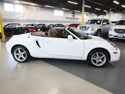 2003 Toyota MR2 Spyder   - Photo 9 - Addison, IL 60101