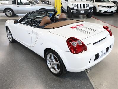 2003 Toyota MR2 Spyder   - Photo 16 - Addison, IL 60101