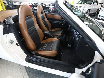 2003 Toyota MR2 Spyder   - Photo 25 - Addison, IL 60101