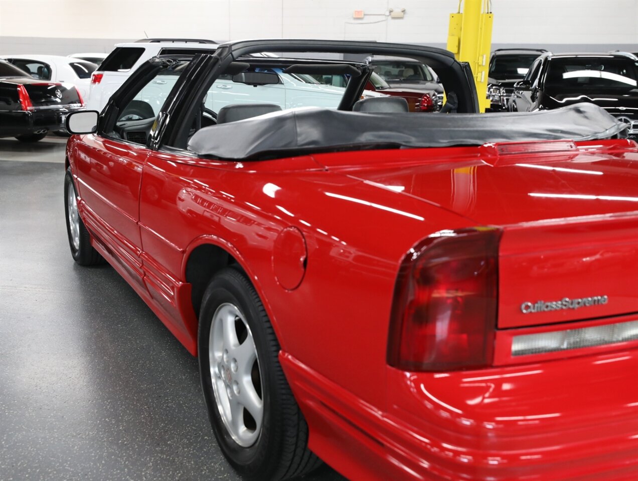 1995 Oldsmobile Cutlass Supreme - Photo 14 - Addison, IL 60101