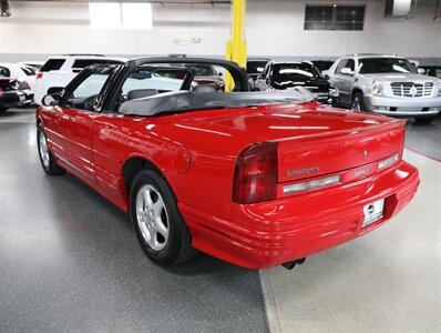 1995 Oldsmobile Cutlass Supreme   - Photo 13 - Addison, IL 60101