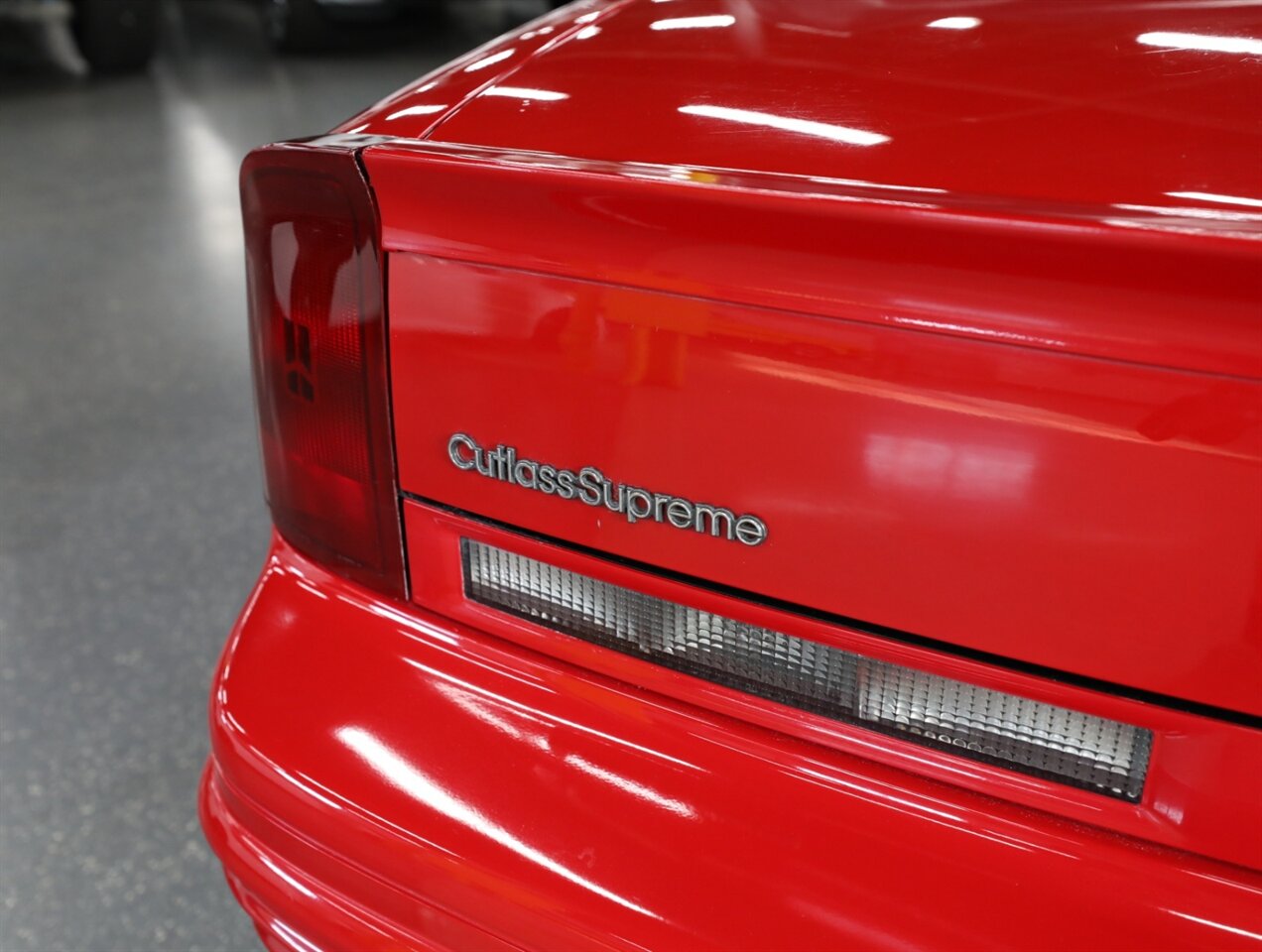 1995 Oldsmobile Cutlass Supreme - Photo 11 - Addison, IL 60101