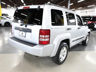 2012 Jeep Liberty Sport 4X4   - Photo 9 - Addison, IL 60101