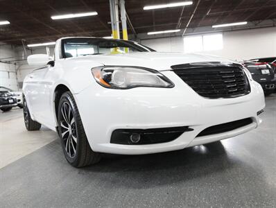 2012 Chrysler 200 S   - Photo 54 - Addison, IL 60101