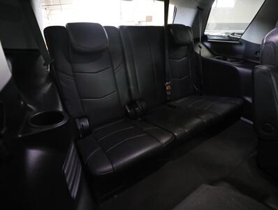 2020 Cadillac Escalade Luxury 4WD   - Photo 20 - Addison, IL 60101