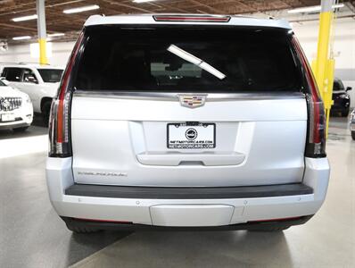 2020 Cadillac Escalade Luxury 4WD   - Photo 10 - Addison, IL 60101
