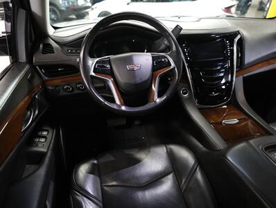 2020 Cadillac Escalade Luxury 4WD   - Photo 29 - Addison, IL 60101